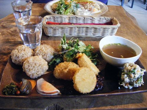 20090301本日の定食　「季節野菜のまるごとプレート」